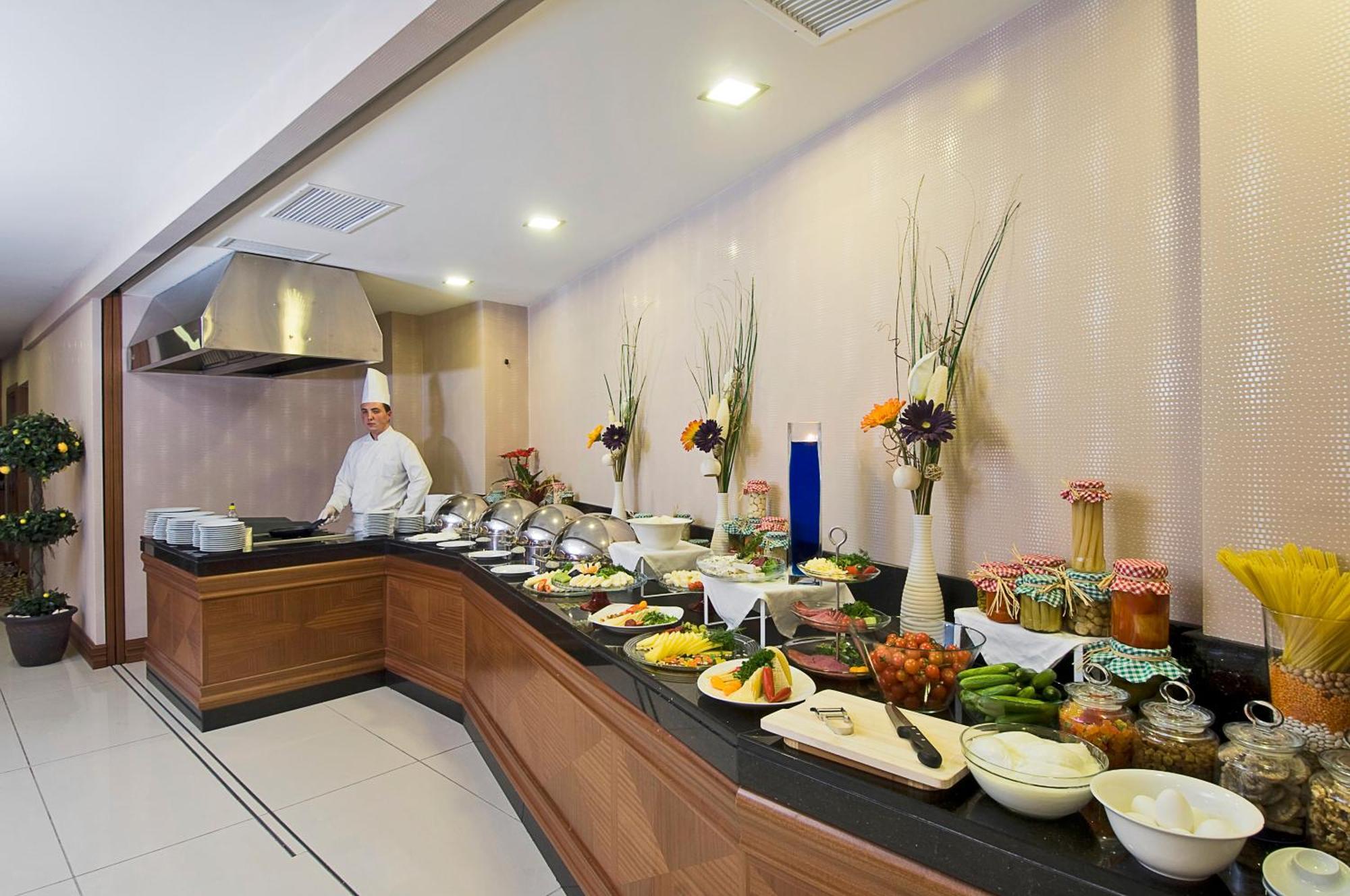 Tugcu Hotel Select Бурса Екстер'єр фото