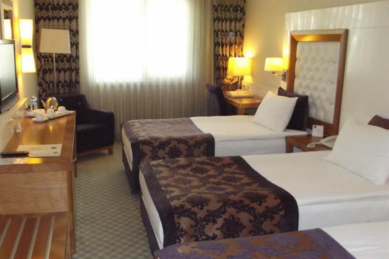 Tugcu Hotel Select Бурса Екстер'єр фото